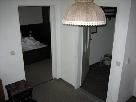 0.2 Das Hotelzimmer...