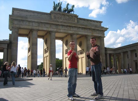 0.5 OK, was für eine Pose; Vielen Dank an den Photographen