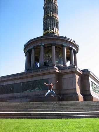 1.6 Spring, Mauel, spring (vor Siegessäule)
