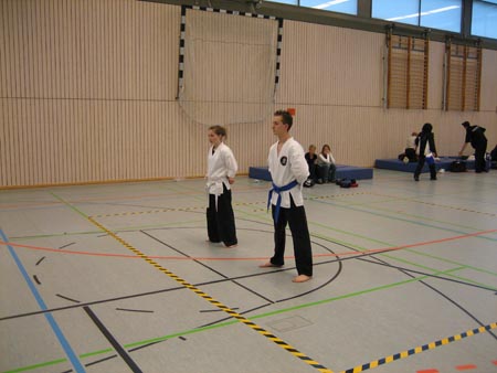 0.8 Nicole wartet auf Ihre Wertung