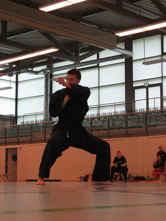 2.0 Manuel läuft Hard Style