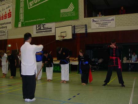 3.3 Weapon Traditional Erwachsene (rechts; Manuel)