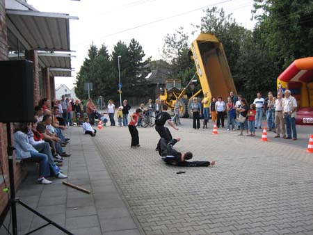 0.7 Manuel & Alex kämpfen gegen Valeria