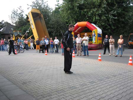 1.4 Manuel führt Drunken Master mit dem Schwert vor