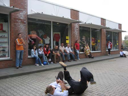 1.6 Selbstverteidigung, Nicole verteidigt sich gegen Alex