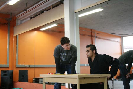 3.8 Kurze Besprechung, Manuel und Necdet