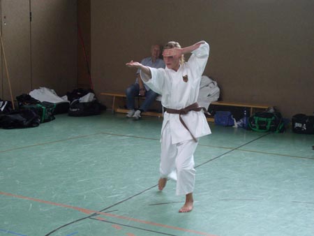 2.7 ...und startet souverän...