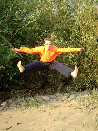 0.8 Das sieht schon komisch aus, war auch mal besser gesprungen, nicht wahr