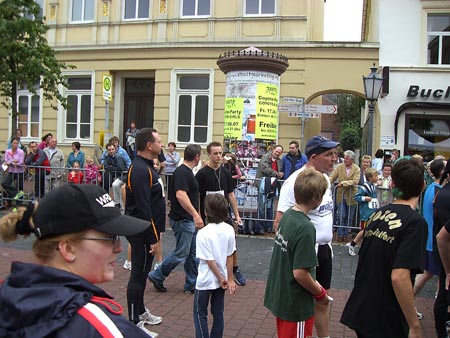 0.8 ALEX, die Stöpsel raus, Henry redet mit dir...