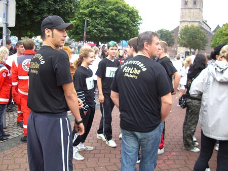 1.9 Vor dem 10.000m Lauf... Nochmal Besprechung