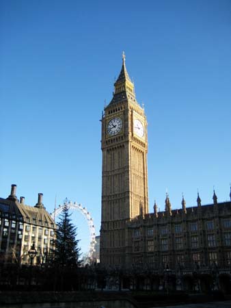 0.1.6 Da ist der große Uhrenturm, steht er wacker auch im Sturm