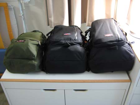 0.2.7 Yeah, die Dinger waren spitze und werden uns wohl auch noch laaaaange begleiten... jaja, der grüne Rucksack war auch ganz ok