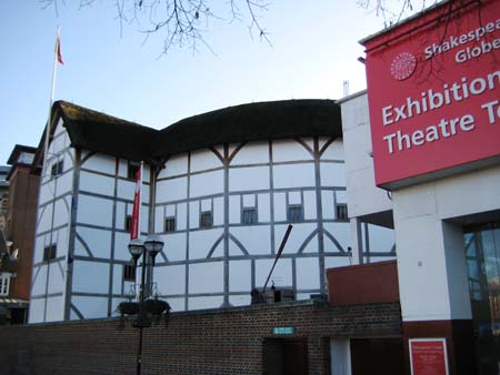 0.4.1 Links seht ihr das dazugehörige Theater