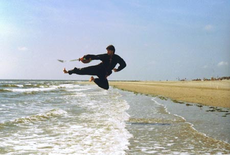 2.3 Manuel mit Dao und Yoko Tobi Geri, na, die Technik sah auch schon mal besser aus...