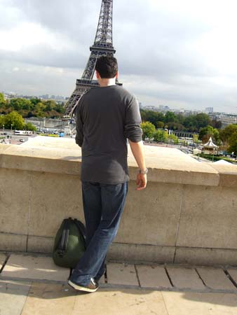 0.5.7 Na, hopp, Manuel auf Trocadero