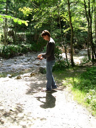 0.4 Ohman! Manuel fühlt sich unbeobachtet, daß könnte es dann schon gewesen sien