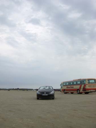 1.4 Manuel kommt auf die Kamera zugefahren. denn jetzt kommt...