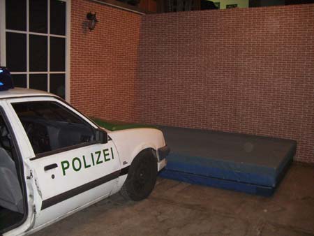 2.1 Car Hit natürlich schön am PolizeiWagen...