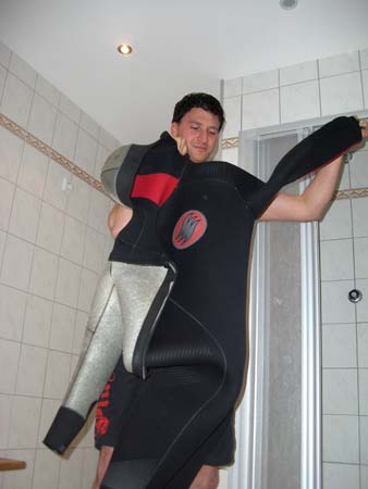 0.1 Der Manuel zieht sich an