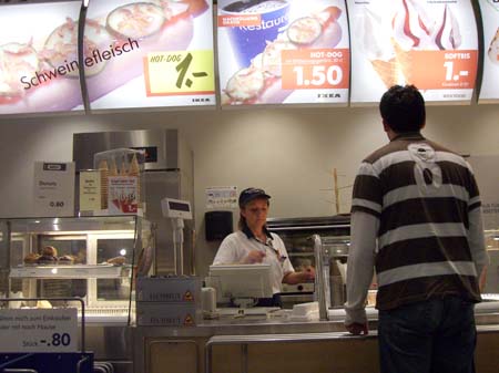 2.8 Hier steht der Manuel, jeden Abend hieß es nach dem Tauchen '2 Hot Dog Menüs bitte'