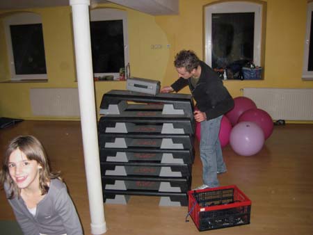 0.2 Alex und der Beamer... Vielen Dank an die Fa. welche uns für diesen Abend die technische Ausrüstung sponsorte...