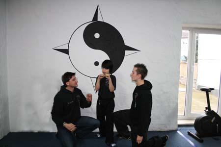 2.0 Alex und Manuel mit einem Jacki Chan Double (Joke)