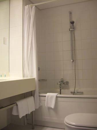 0.0.0.9 Ah ja... Scheint alles notwendige da zu sein