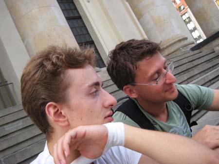 0.0.4.7 Alex und Manuel sitten 'ne Runde rum