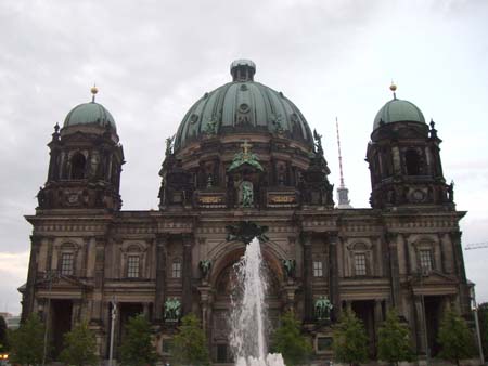 0.0.5.2 Ohhh... de Oberpfarr und Domkirche zu Berlin. Das hat was... Schauen wir kurz nach links...