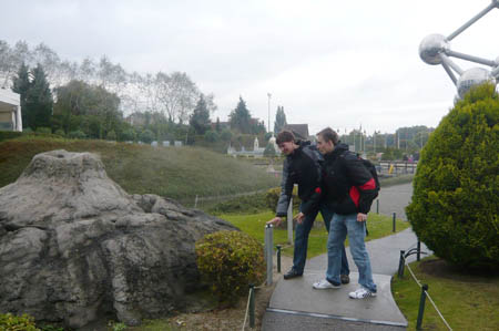 0.3.2 Per Knopfdruck konnte man einen Vulkan zum Ausbrechen bringen