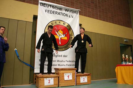 0.5.3 Siegerehrung Sonstige Kun Fu Stile... Alex Platz zwei und Manuel Platz drei... Und wieder nur Blödsinn am machen