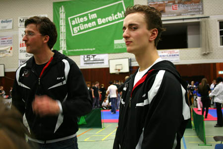 0.1.3 Manuel und Alex... Wie schaut ihr denn hier....