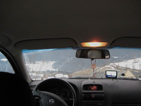 0.2.6 Hier haben wir in Côte 2000 geparkt. Seht ihr die Dächer... Es ging vor der Motorhaube steil runter