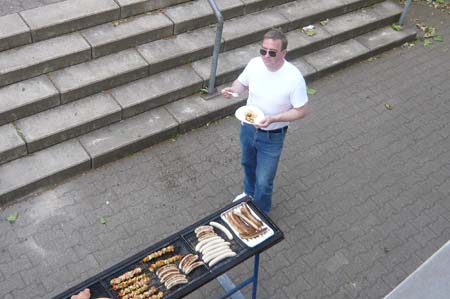 0.1.4 Über den Tag verteilt war der anze Verein anwesend. Hier unser Abschlußbild mit unserem Kultstar