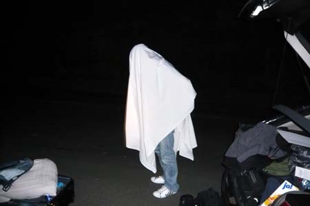 0.0.7 Alex am Anfang als Gespenst, später auch im Tarnanzug