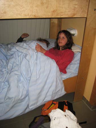 0.1.9 Hier stürmen wir das Mädchenzimmer... Yeah!