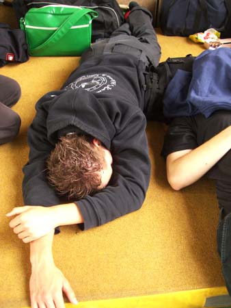 0.1.2 ...hier der Alex... Das kann der Manuel so nicht lassen...