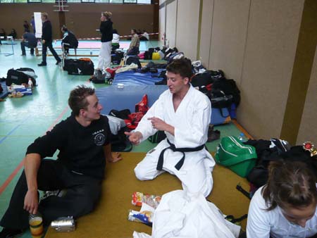 0.5.5 Und hier Alex und Manuel... Worüber die zwei mal wieder reden