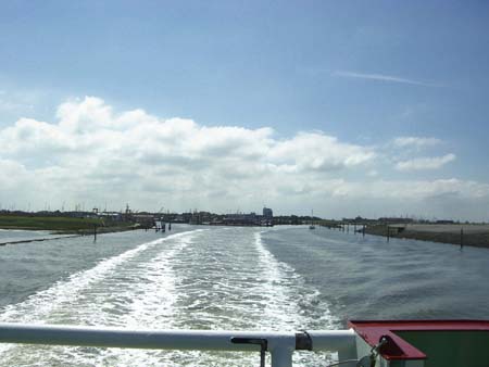 0.0.2 Blick auf Norddeich vom Heck der Fähre
