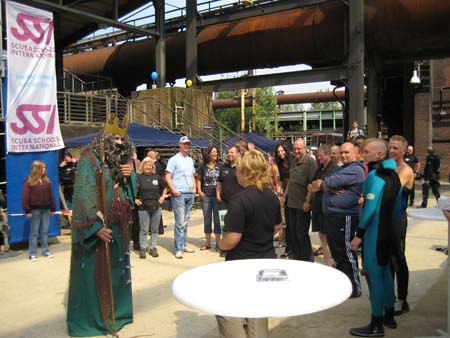 0.0.9 Zwei Tauchtauftermine standen an diesem Tage mit Voranmeldung an. Wir waren für 12 Uhr angemeldet