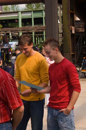 0.2.1 Alle Seepferdchen sind bei unserem Erscheinen nun zum Gruß verpflichtet. So heißt es und so geschehen und nun verkündet