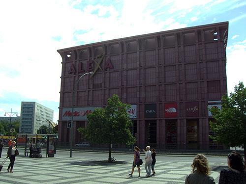 0.0.31 Am nächsten Morgen gehts wieder mit dem Auto in die Innenstadt