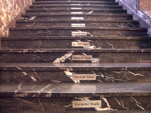 0.0.44 Voricht Stufe, Vorsicht Stufe, äh, ach ja, Vorsicht Stufe