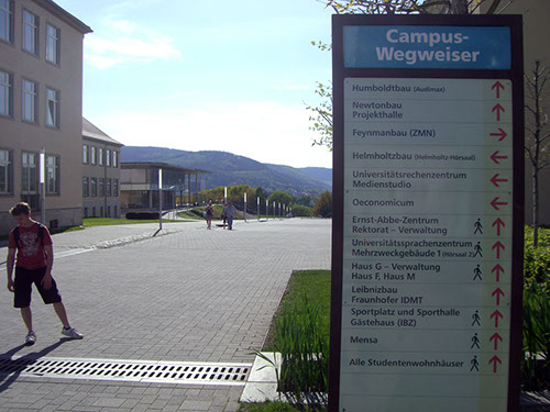 0.0.11 Was für ein Wegweiser... links der Alex