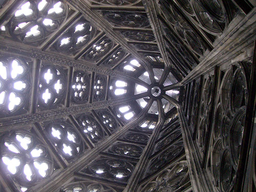 0.0.7 Blick nach oben in die Turmspitze