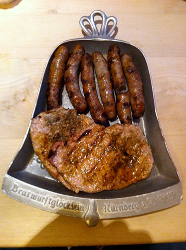 0.1.1 Wir essen natürlich u.a. Nürnberger Würstchen