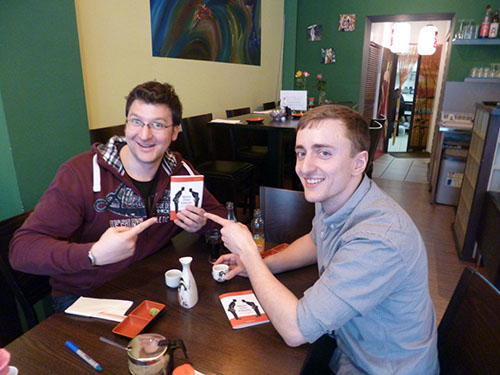 0.0.1 Wir feiern die Veröffentlichung unserer kleinen Broschüre mit Sushi Buffet