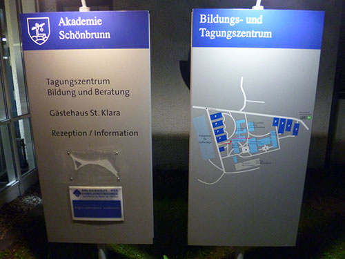 0.0.2 Ankunft in der Nacht in der Akademie Schönbrunn in Gut Häusern